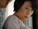 |GOJU-137| Mature Women Get Aroused When They Get Touched On The Train Maiko Kashiwagi Kyoko Fujihara Shino Kimura mature woman kiss hi-def-6