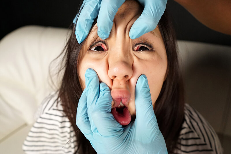 [EVIS-589] Beautiful Woman’s Face Collapses (1) Dirty Fingering Edition